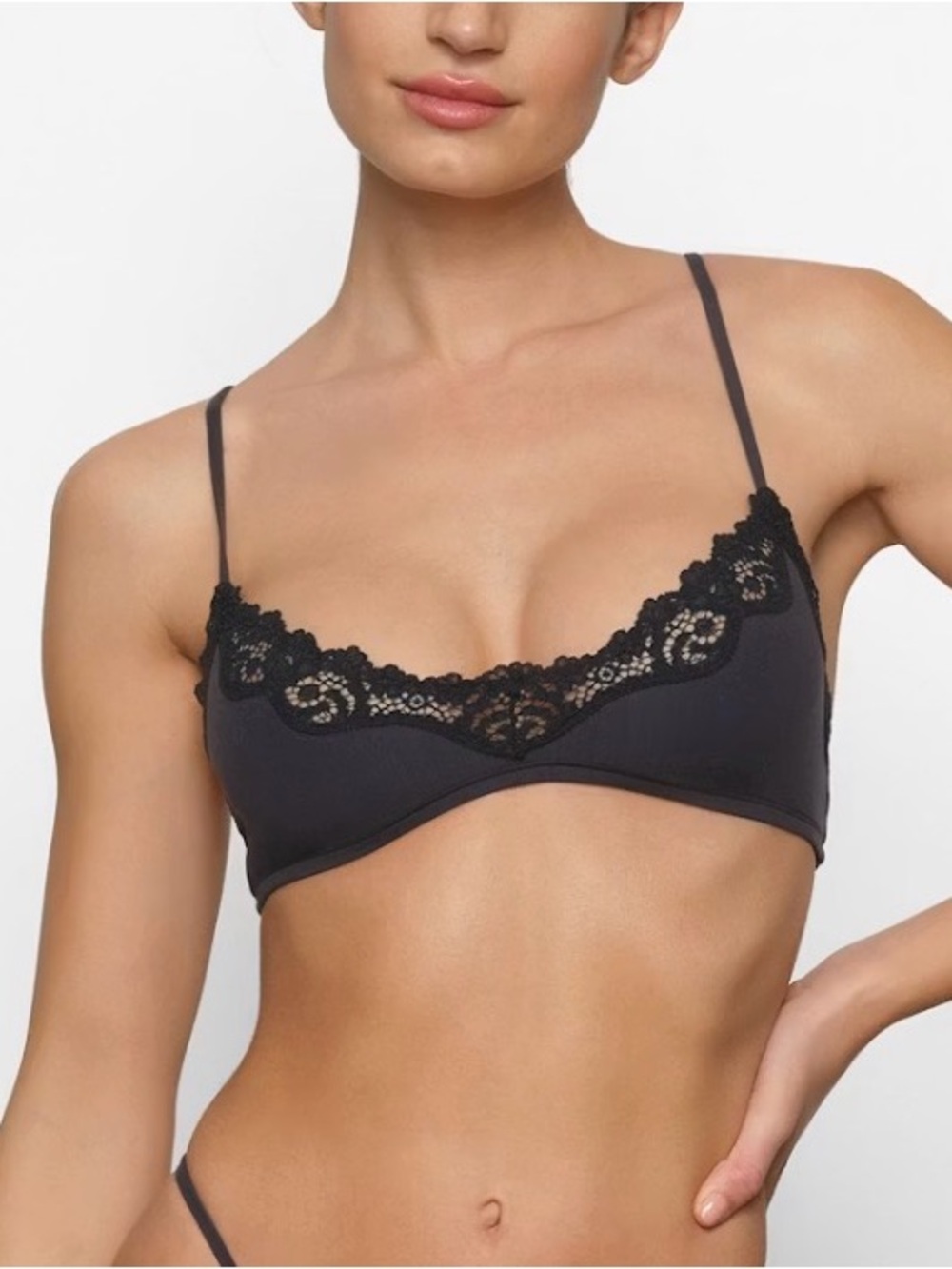 SKIMS Fits Everybody Lace Scoop Bralette | Onyx | size Small | NWT